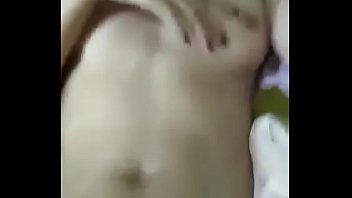 Женщина с длинный анусом на порно пробах прыгает на жирном члене