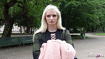 Модельный бизнес для русской милашки завершился анально-вагинальным трахом с фотографом